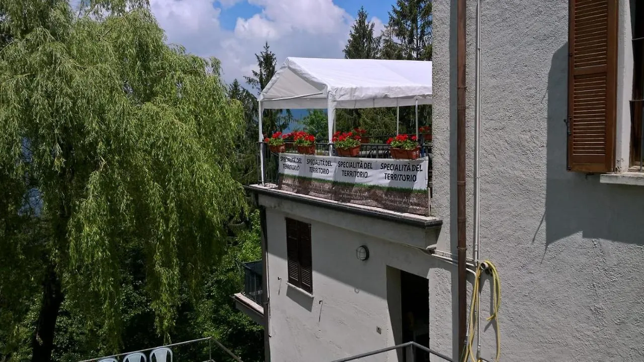 Capanna C.A.O. Hotel Brunate Italy