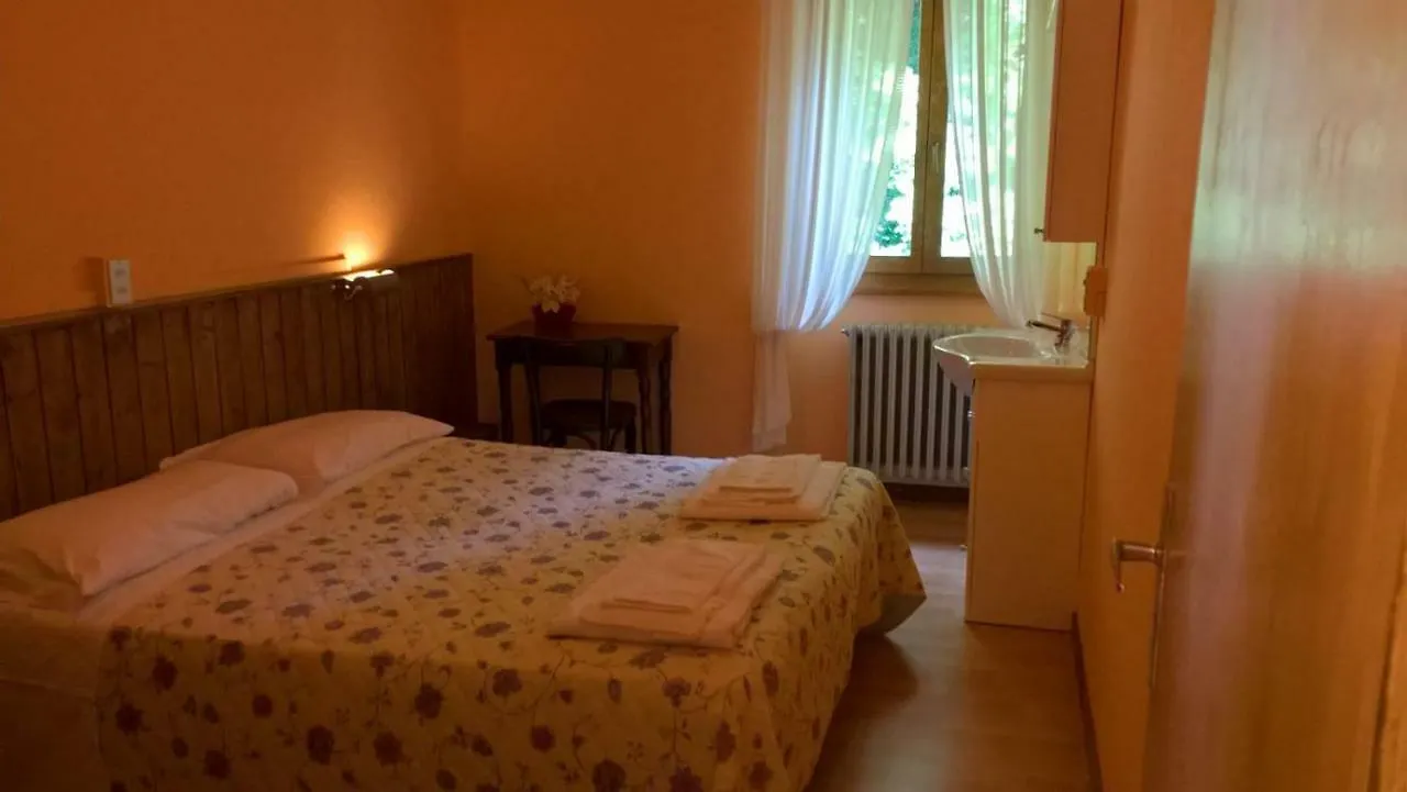 Hotel Capanna C.A.O. à Brunate 0*,